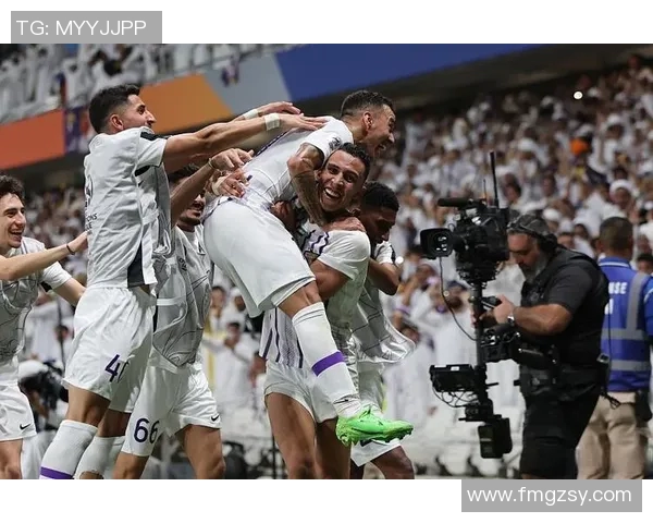 酋长队与阿尔艾因队激战正酣谁能在这场对决中笑到最后