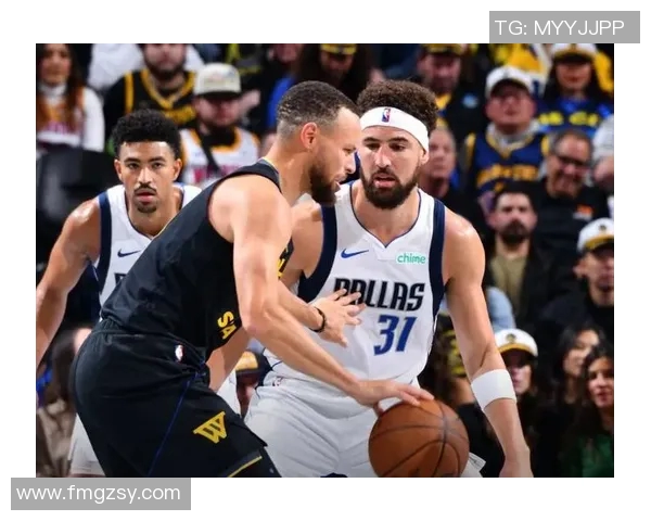 勇士与独行侠中场对决精彩回顾与战术分析